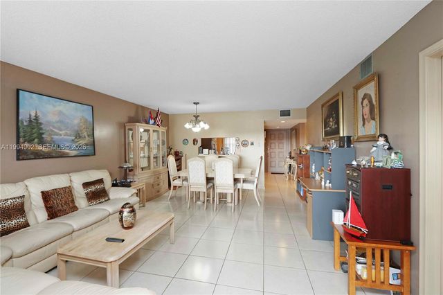 1501 SW 134th Way 212D, Pembroke Pines, FL 33027