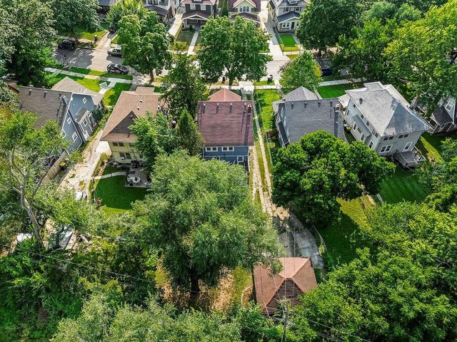 5225 Brookwood Avenue, Kansas City, MO 64130