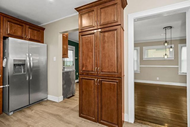 5225 Brookwood Avenue, Kansas City, MO 64130