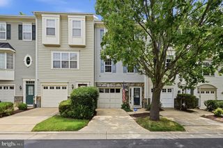 112 CAHILL DR, Alexandria, VA 22304