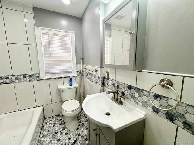 146-38 230th Place 1st Floor, Springfield Gardens, NY 11413