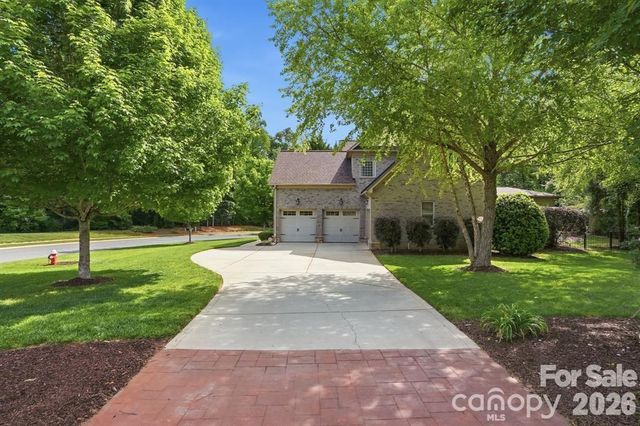 1401 Tara Plantation Boulevard, Wesley Chapel, NC 28110
