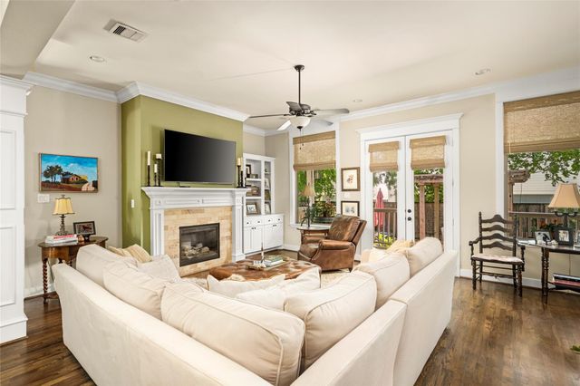 412 W 25th Street, Houston, TX 77008