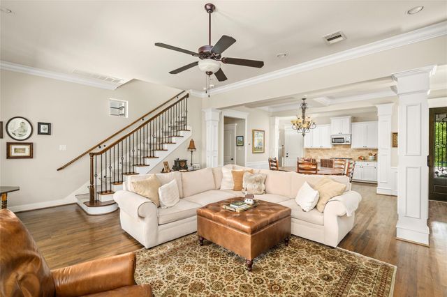 412 W 25th Street, Houston, TX 77008