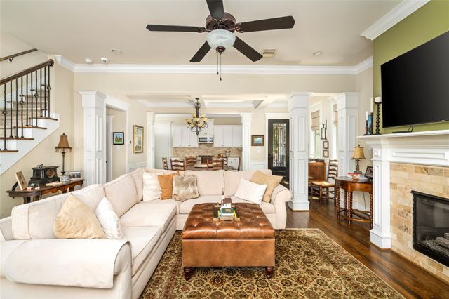 412 W 25th Street, Houston, TX 77008