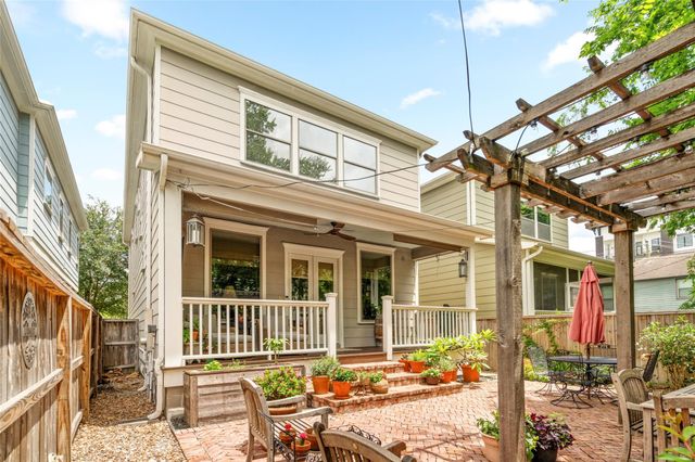 412 W 25th Street, Houston, TX 77008