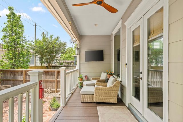 412 W 25th Street, Houston, TX 77008