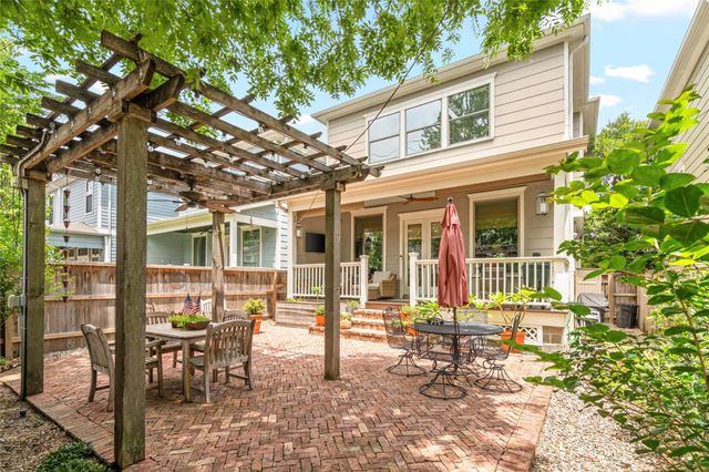 412 W 25th Street, Houston, TX 77008