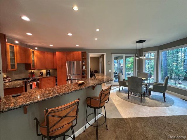 9112 Roger Scott Trail, Brighton, MI 48116