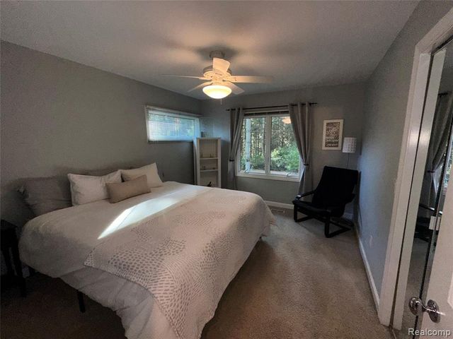 9112 Roger Scott Trail, Brighton, MI 48116