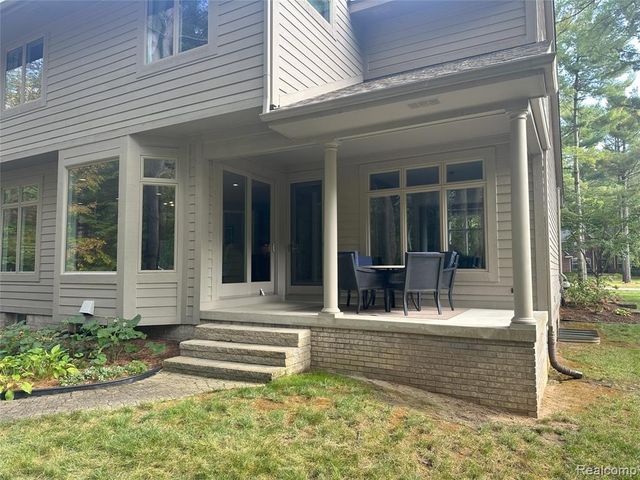 9112 Roger Scott Trail, Brighton, MI 48116