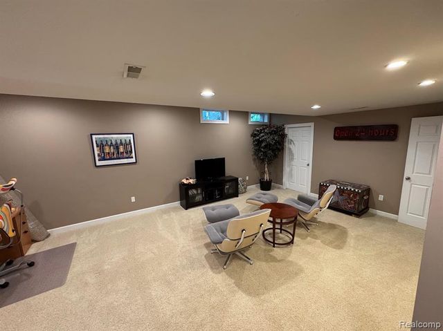 9112 Roger Scott Trail, Brighton, MI 48116