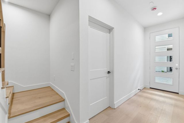 2212 Lou Ellen Lane A, Houston, TX 77018