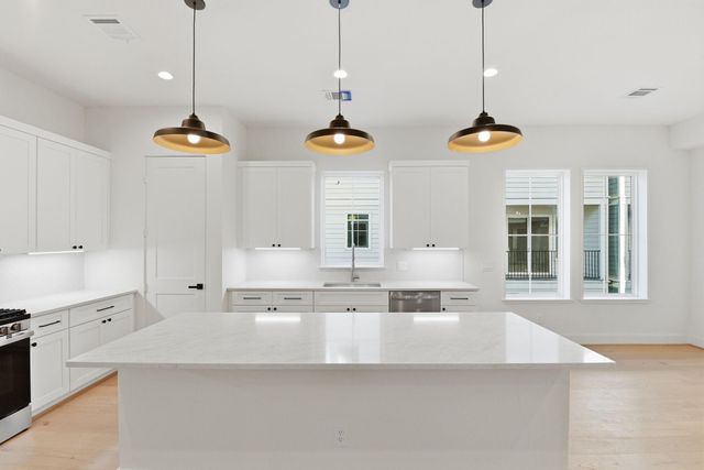 2212 Lou Ellen Lane A, Houston, TX 77018