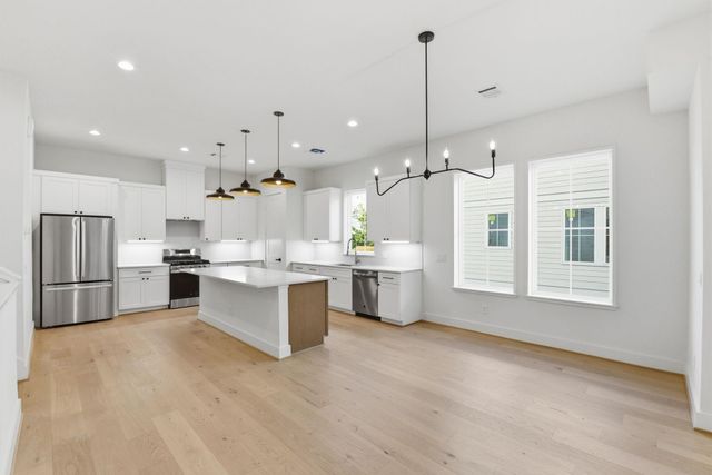 2212 Lou Ellen Lane A, Houston, TX 77018