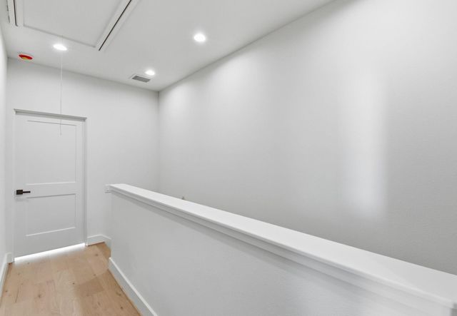 2212 Lou Ellen Lane A, Houston, TX 77018