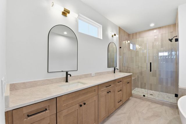 2212 Lou Ellen Lane A, Houston, TX 77018