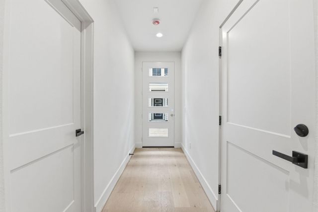 2212 Lou Ellen Lane A, Houston, TX 77018