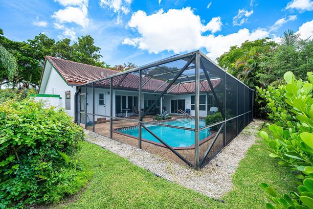 2601 NW 27th Terrace, Boca Raton, FL 33434