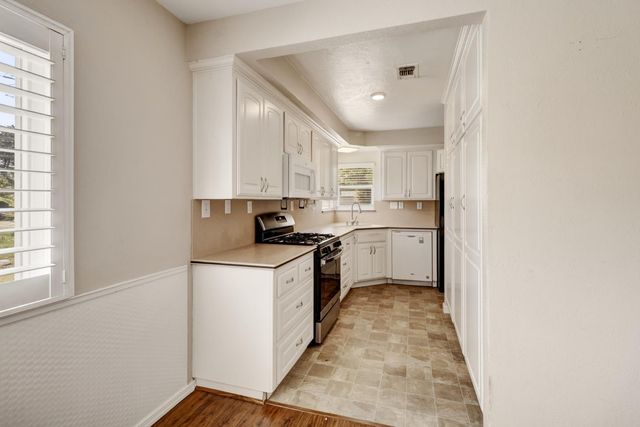 5531 Cypress Avenue, Carmichael, CA 95608