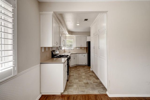 5531 Cypress Avenue, Carmichael, CA 95608