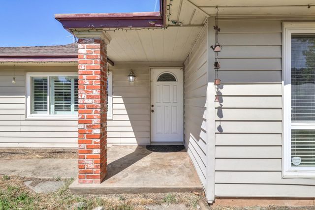 5531 Cypress Avenue, Carmichael, CA 95608