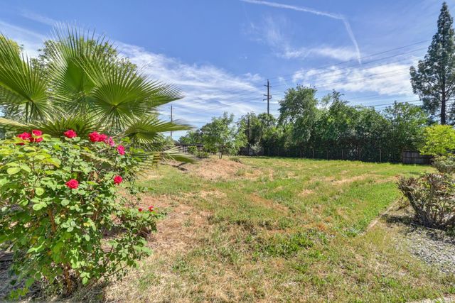 5531 Cypress Avenue, Carmichael, CA 95608