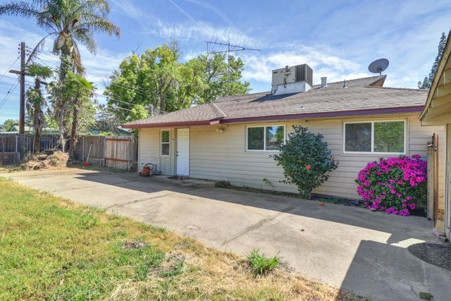 5531 Cypress Avenue, Carmichael, CA 95608