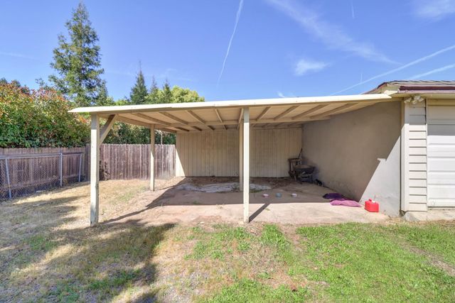 5531 Cypress Avenue, Carmichael, CA 95608