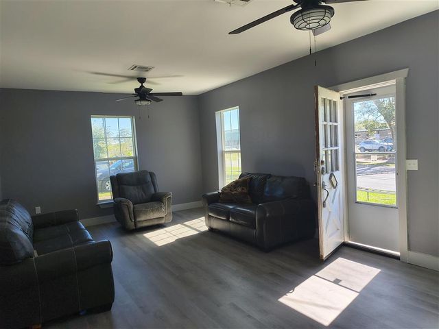 1706 Mill Street, Vinton, LA 70668