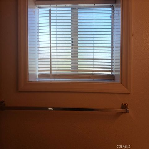 2439 West Acacia Avenue, Hemet, CA 92545