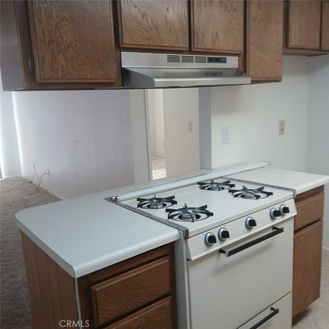 2439 West Acacia Avenue, Hemet, CA 92545