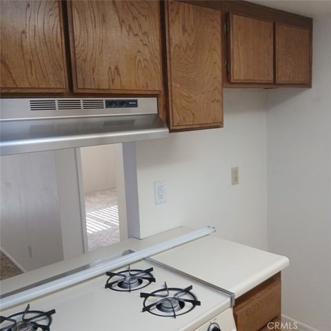 2439 West Acacia Avenue, Hemet, CA 92545