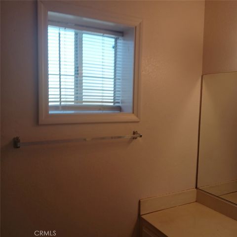 2439 West Acacia Avenue, Hemet, CA 92545