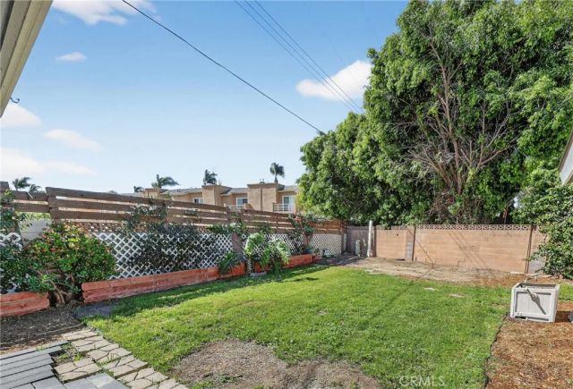 608 W Brentwood, Orange, CA 92865