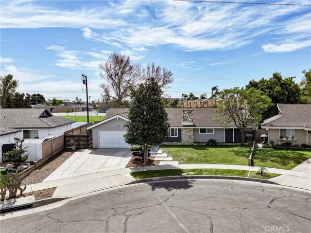 608 W Brentwood, Orange, CA 92865