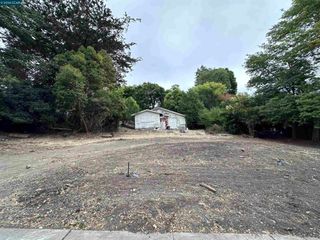 534 La Paloma Rd, El Sobrante, CA 94803