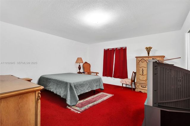 19110 NW 32nd Ave, Miami Gardens, FL 33056