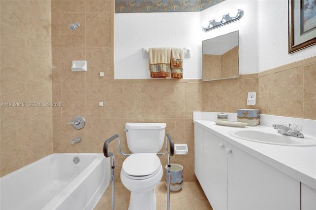 19110 NW 32nd Ave, Miami Gardens, FL 33056