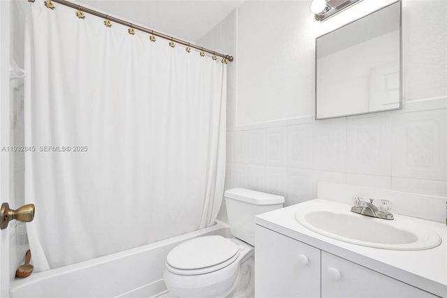 19110 NW 32nd Ave, Miami Gardens, FL 33056