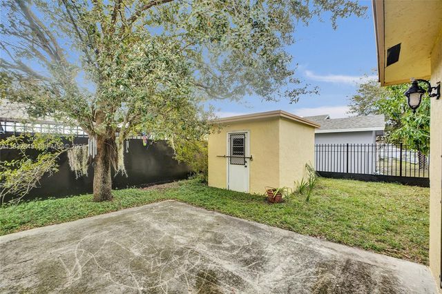 19110 NW 32nd Ave, Miami Gardens, FL 33056
