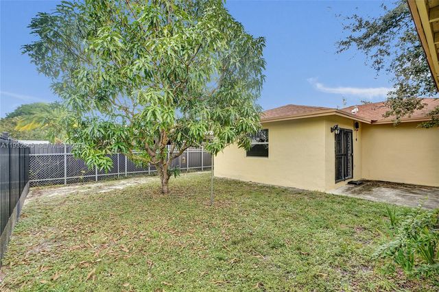 19110 NW 32nd Ave, Miami Gardens, FL 33056