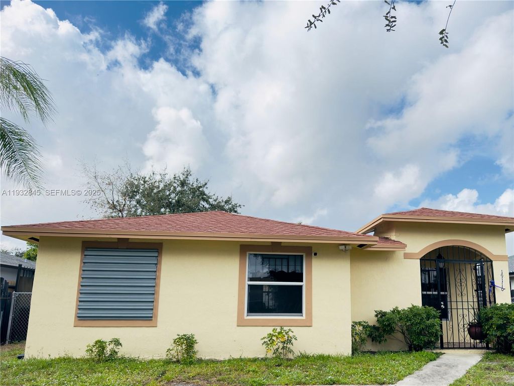 19110 NW 32nd Ave, Miami Gardens, FL 33056