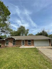 2502 Mida Avenue, Springdale, AR 72762