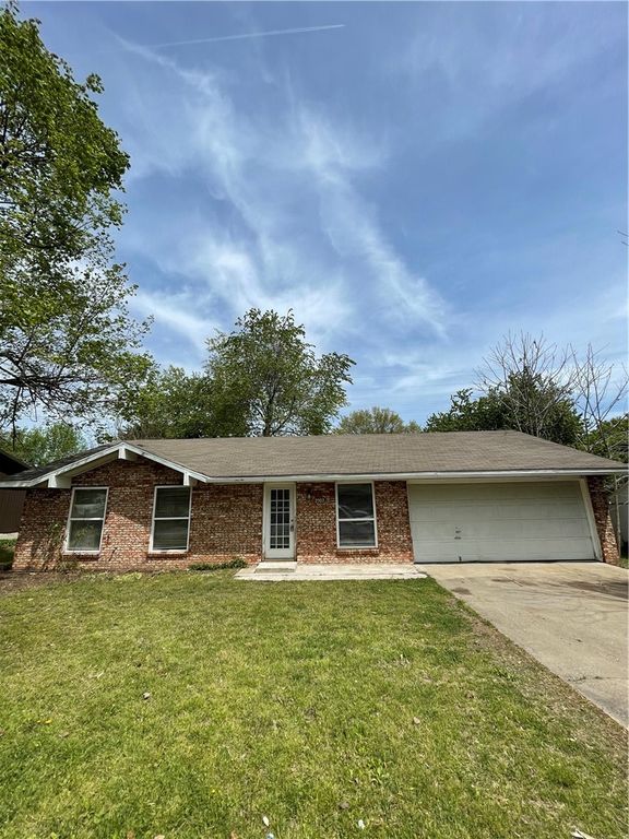 2502 Mida Avenue, Springdale, AR 72762