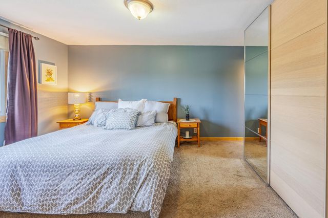 4595 Horizon Circle, Eagan, MN 55123