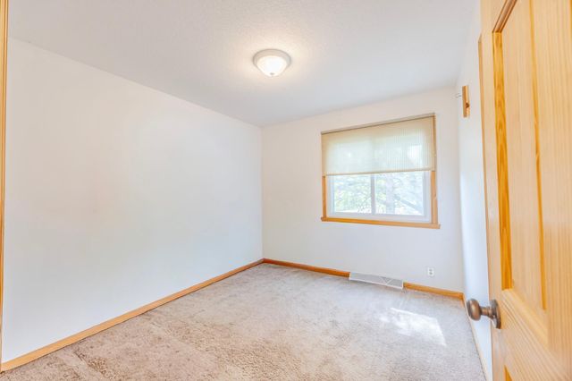 4595 Horizon Circle, Eagan, MN 55123