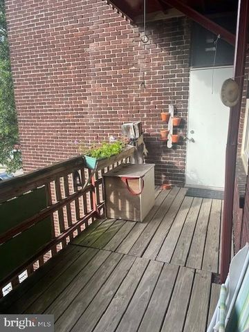 101 CARPENTER LN, Philadelphia, PA 19119