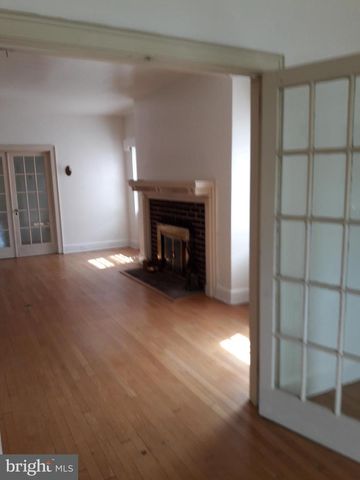 101 CARPENTER LN, Philadelphia, PA 19119