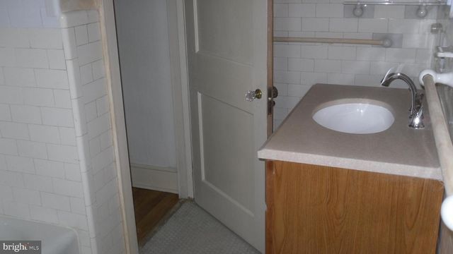 101 CARPENTER LN, Philadelphia, PA 19119